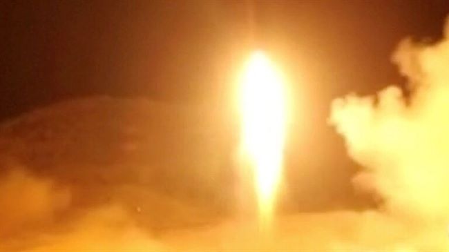 تنظيم القاعدة يعلن استهدافه لقوات إماراتية بصاروخين بجنوب اليمن