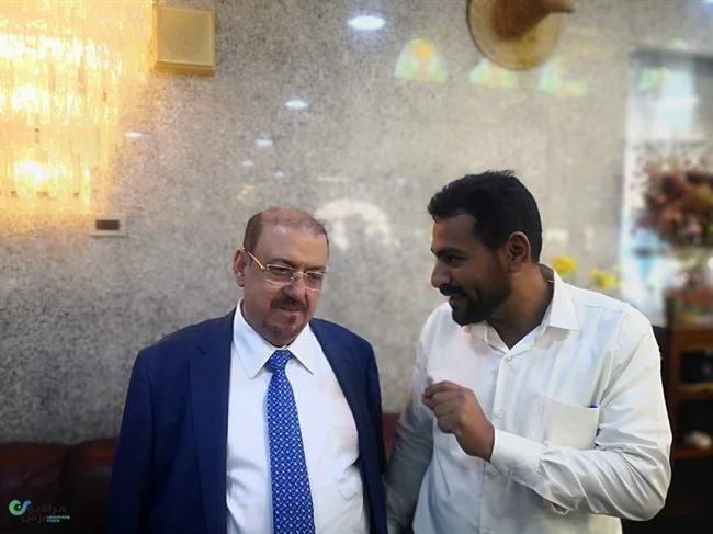 مراقبون تكشف سبب تهرب رئيس البرلمان اليمني من توضيح مصير اللجان البرلمانية للتحقيق بجرائم المضاربة وغسل وتهريب العملة