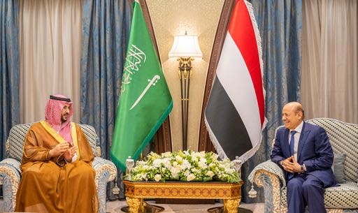 المجلس الرئاسي يلتئم بكامل أعضائه في الرياض ويبحث مع وزير الدفاع السعودي مسار الهدنة